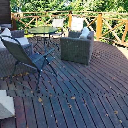 Nad Jeziorem Holiday home Kobylocha