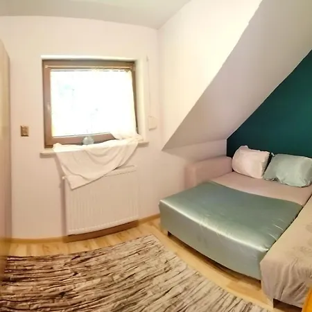 Nad Jeziorem Holiday home *
